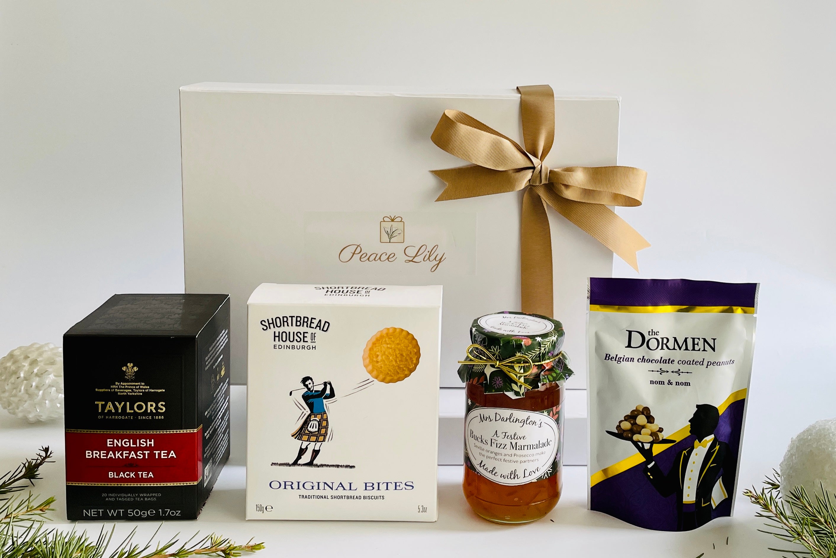 Amazon.com: Tea Gift Set | Black Tea Bags Variety Pack Shortbread Cookies  Lotus Biscoff Biscuits Jam Chutney Scone Mix | British Gifts Food Afternoon Tea  Gifts for Tea Lovers | Tea Caddy
